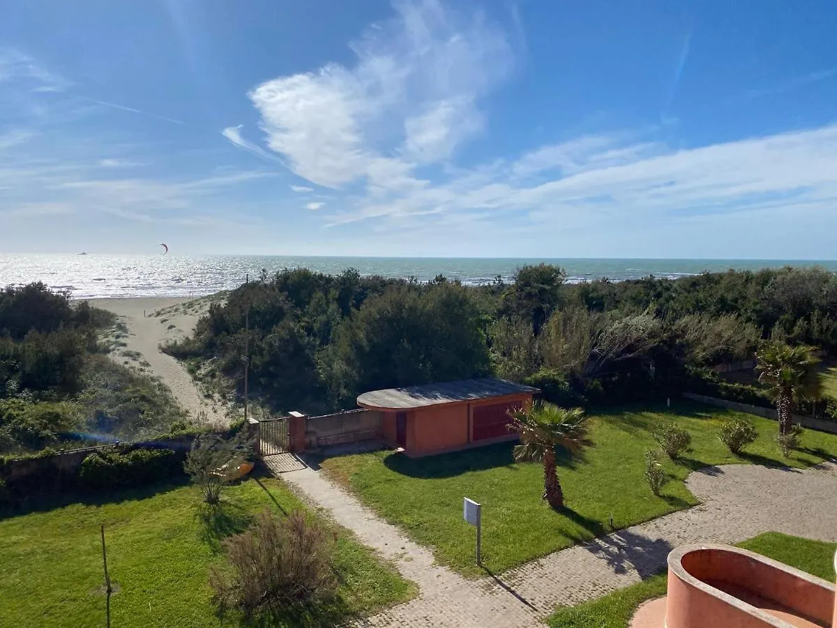Appartamenti Regina Del Mare Calambrone Ferienhaus