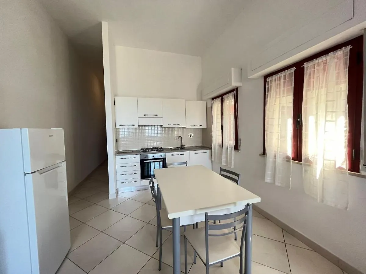 Ferienhaus Appartamenti Regina Del Mare Calambrone