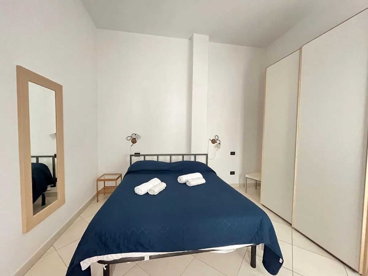Ferienhaus Appartamenti Regina Del Mare Calambrone